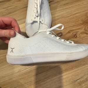 Flux Footwear White Women's Sneakers size 7